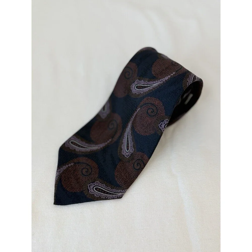 Giorgio Armani Cravatte Tie 100% Silk Navy Red Paisley Print 3.5